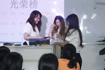 我們的工作照