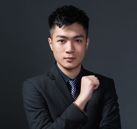 何震宇