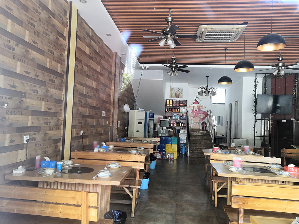 燒烤店內(nèi)景