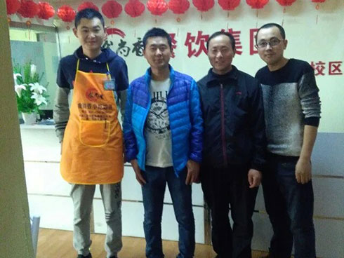 創(chuàng)業(yè)學(xué)員畢業(yè)合影