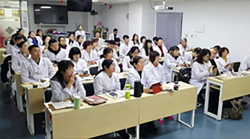 學(xué)校課室