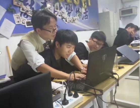 授課現(xiàn)場