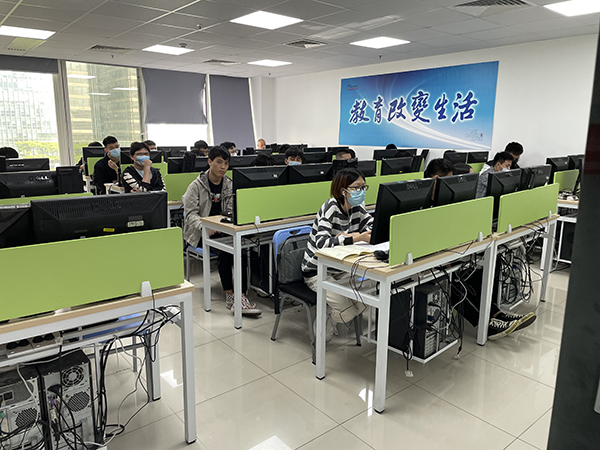 授課現(xiàn)場