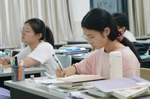 學習現(xiàn)場