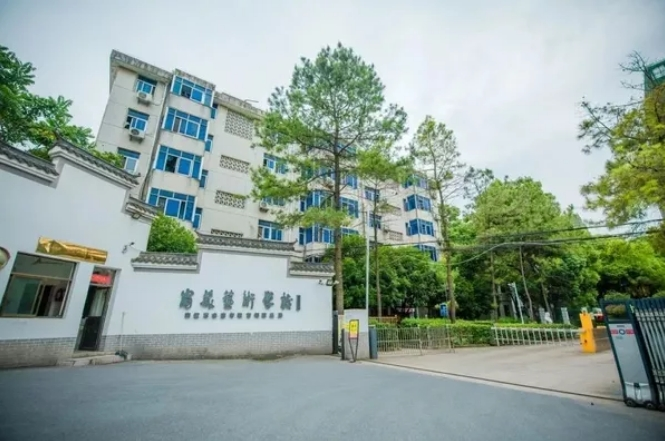 校園環(huán)境