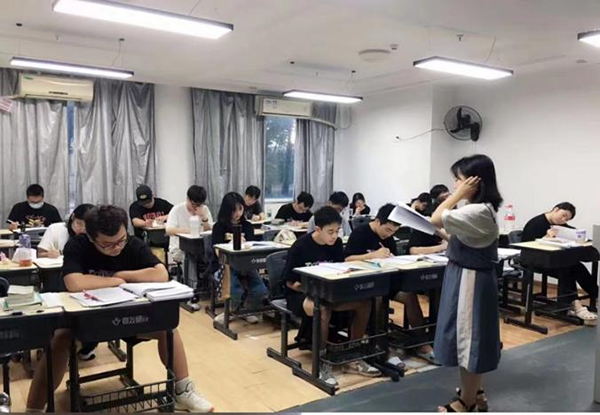 學習現(xiàn)場