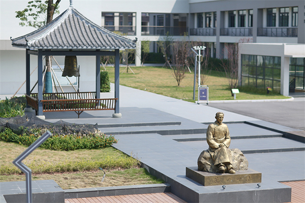 書香校園