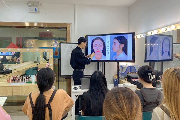 授課現(xiàn)場