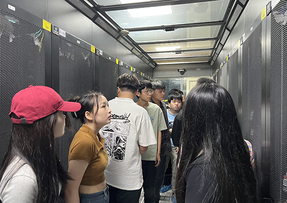 參觀學習